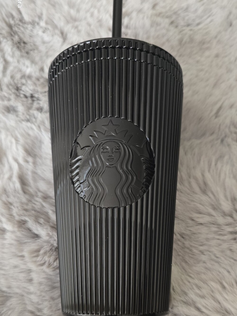 Starbucks 2024 Black Pleated Metallic Core Tumbler 16oz Grande Cold Cup.